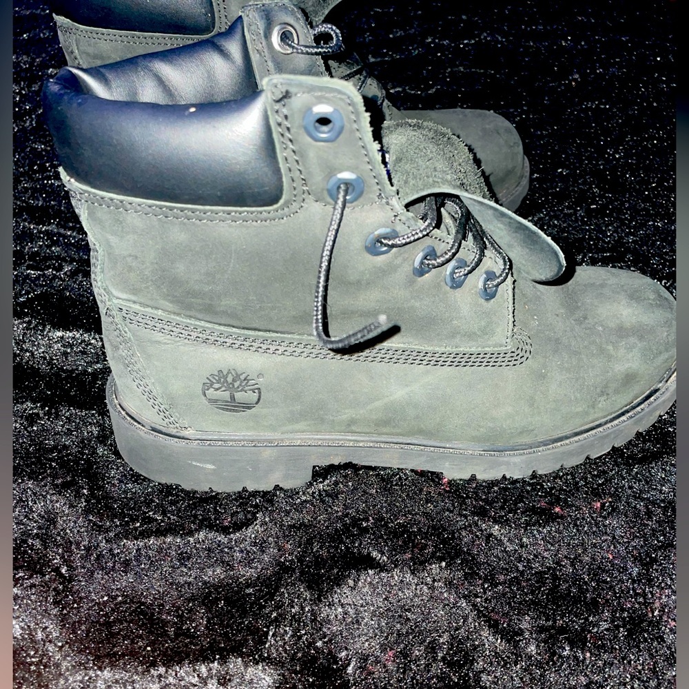 “Timberland Dark Grey”